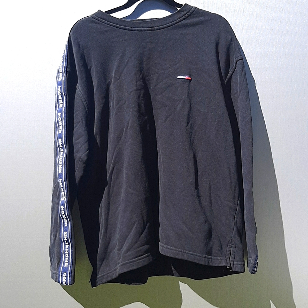 Black Tommy Hilfiger Sweatshirt